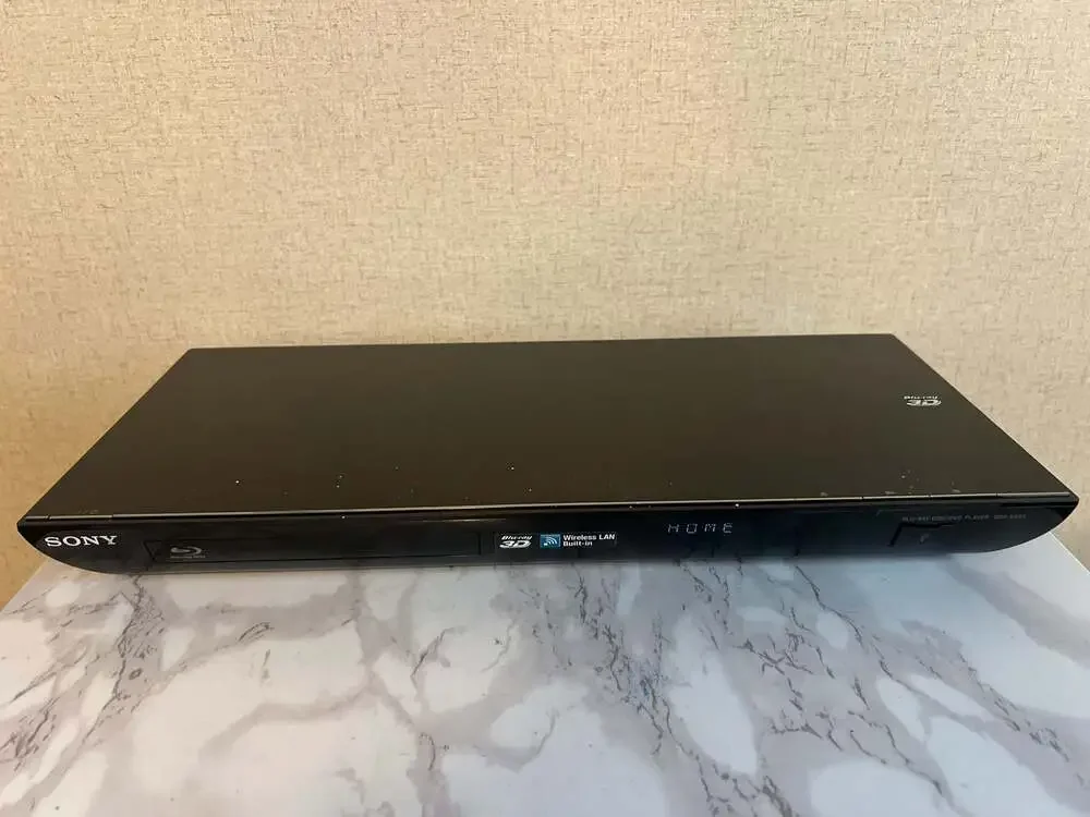 Sony BDP-S590 3D Blu-ray Disc/DVD Player ( No remote)